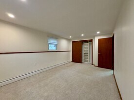 25 Paddock St in North Babylon, NY - Building Photo