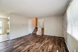 5148 Cherry Creek Pkwy N in Columbus, OH - Building Photo - Building Photo