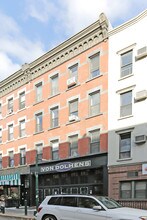 118 Bedford Ave in Brooklyn, NY - Foto de edificio - Building Photo