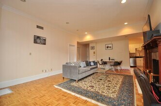 280 Commonwealth Ave, Unit 207 in Boston, MA - Foto de edificio - Building Photo