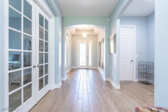 14717 Leeward Dr in Naples, FL - Foto de edificio - Building Photo