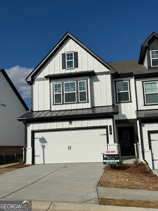 76 Mission Blvd in Pendergrass, GA - Building Photo