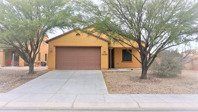 1276 Preston St in Sierra Vista, AZ - Foto de edificio - Building Photo
