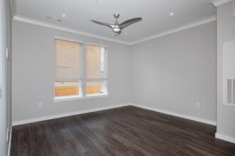 119 Searing Ave in Mineola, NY - Building Photo - Building Photo