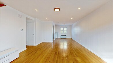 37 Waring Pl in Yonkers, NY - Building Photo - Building Photo
