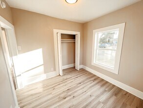302 New St in Johnson City, TN - Building Photo - Building Photo