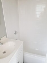 415 N Rose Pl in Long Beach, CA - Building Photo - Building Photo
