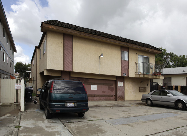 4264 Estrella Ave in San Diego, CA - Building Photo - Building Photo