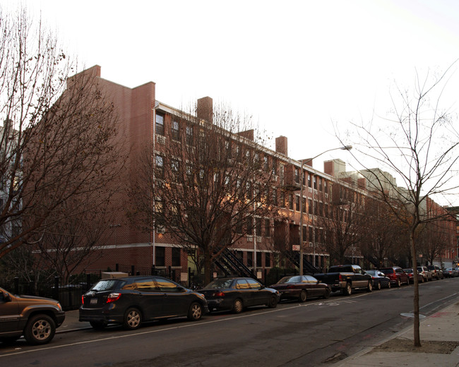 Suffolk Homes Condominiums in New York, NY - Foto de edificio - Building Photo