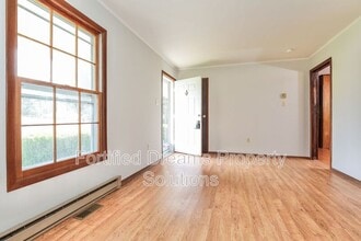 114 Myers Dr in Thomasville, NC - Building Photo - Building Photo