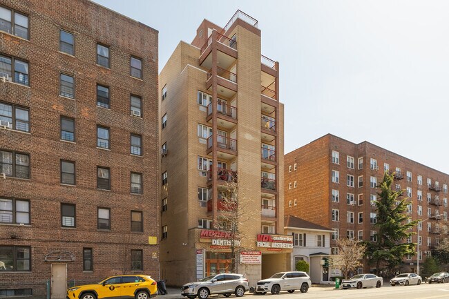 1997 Ocean Ave in Brooklyn, NY - Foto de edificio - Building Photo
