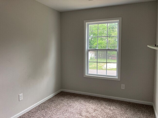 767 Monroe St in Clarksville, TN - Building Photo - Building Photo