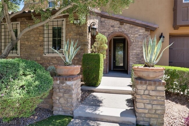 74 Contrada Fiore Dr in Henderson, NV - Building Photo - Building Photo