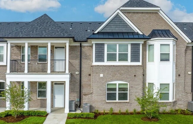 14282 Wexford Dr in Shelby Township, MI - Building Photo - Building Photo