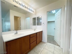 1836 N Luna Alegre St in Las Vegas, NV - Building Photo - Building Photo