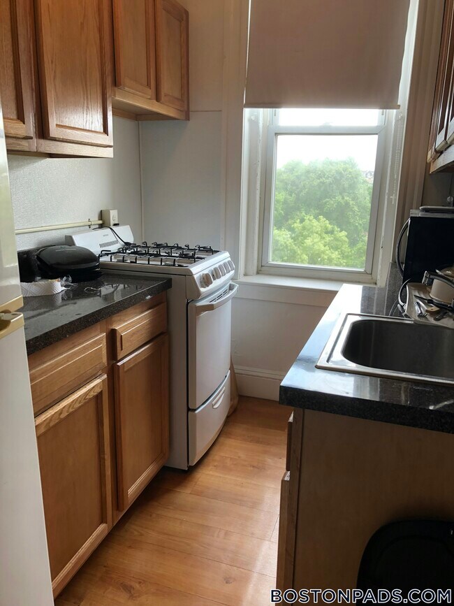 1179 Boylston St in Boston, MA - Building Photo - Building Photo