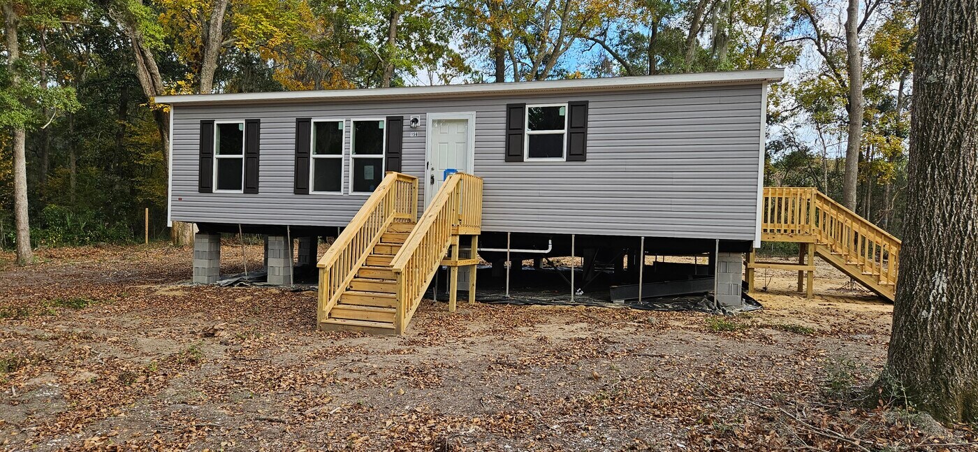 156 Sams Point Rd in Beaufort, SC - Foto de edificio