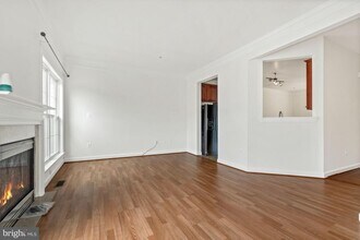 3311 Castle Ridge Cir in Silver Spring, MD - Building Photo - Building Photo