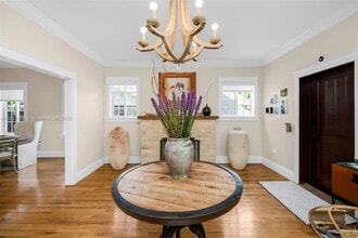 59 NE 42nd St in Miami, FL - Building Photo - Building Photo