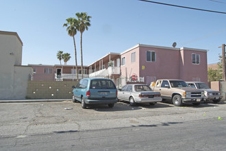 486 Calcaterra Cir in Las Vegas, NV - Building Photo - Building Photo