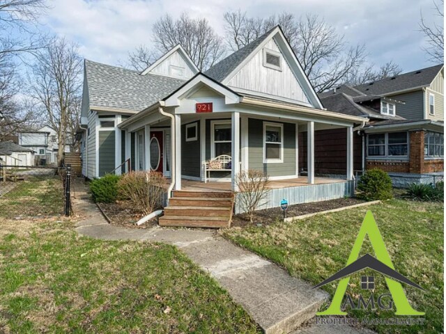 921 N Temple Ave in Indianapolis, IN - Building Photo