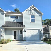 12809 Andromeda Ct in Willis, TX - Building Photo