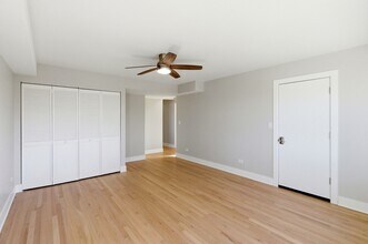 1215 Balmoral Ave in Westchester, IL - Building Photo - Building Photo