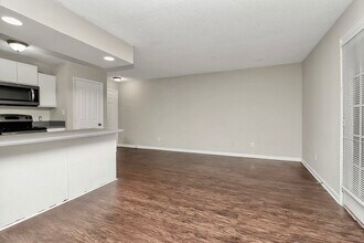 7360 Rose Terrace Ct in Charlotte, NC - Building Photo - Building Photo
