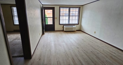 27035 Oakmead Dr, Unit 1 in Perrysburg, OH - Building Photo - Building Photo