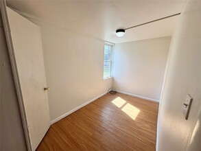 100 St Charles St in Johnson City, NY - Building Photo - Building Photo