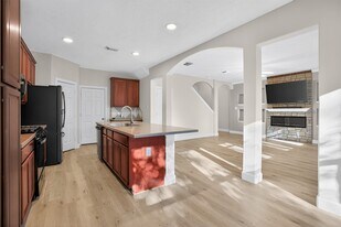 126 Silver Penny Dr in The Woodlands, TX - Building Photo