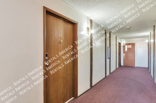 6311 N Barcelona Ct in Tucson, AZ - Building Photo - Building Photo