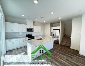 750 Salt River Ln in West Sacramento, CA - Building Photo - Building Photo