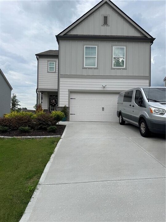 166 Whitewood Dr in Dawsonville, GA - Building Photo