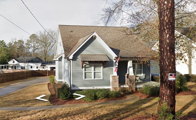 property at 470 S Rocksprings St