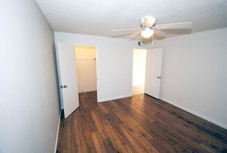 4348 North 36th Place, Unit Apt 3 in Phoenix, AZ - Foto de edificio - Building Photo