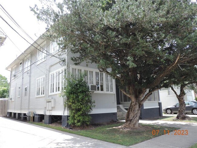 7726 S Claiborne Ave in New Orleans, LA - Building Photo - Building Photo