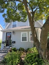 20 Van Dyke Pl in Summit, NJ - Foto de edificio - Building Photo