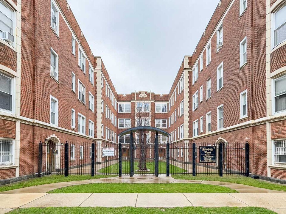 4400 N Winchester Ave in Chicago, IL - Building Photo