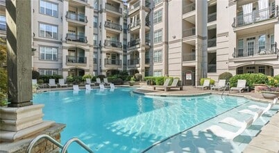 2910 Clairmont Rd, Unit 1821 in Atlanta, GA - Building Photo - Building Photo