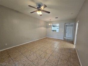 509 SE 6th Pl in Cape Coral, FL - Building Photo - Building Photo