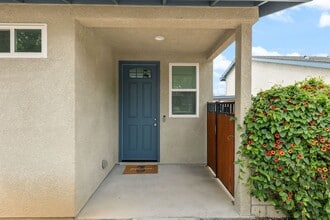 1572 Coolcrest Ave in Upland, CA - Building Photo - Building Photo