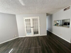 9733 Westview Dr in Coral Springs, FL - Building Photo - Building Photo