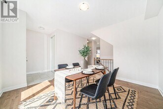 1813 Haiku St in Ottawa, ON - Building Photo - Building Photo