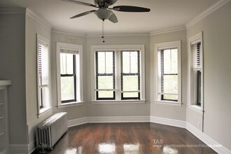 5156 N Leavitt St, Unit 3 in Chicago, IL - Building Photo - Building Photo