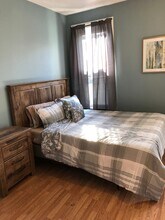 35 E Market St, Unit 201 in Danville, PA - Foto de edificio - Building Photo