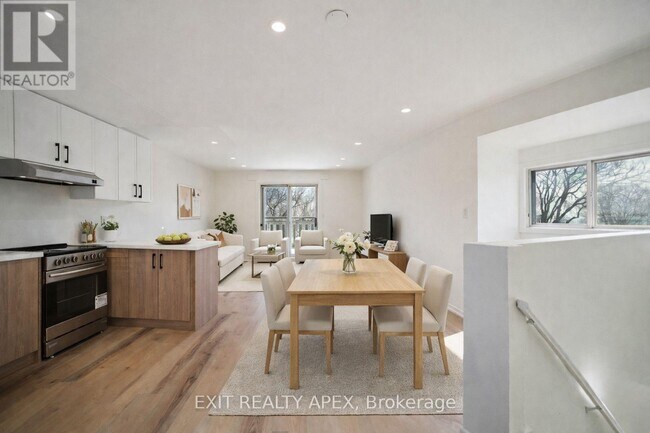 343 Greenwood Ave in Toronto, ON - Building Photo - Building Photo