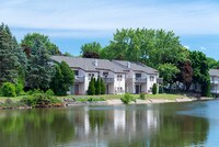 Building Photo - Old Farm Shores Apartments in Grand Rapids, Michigan