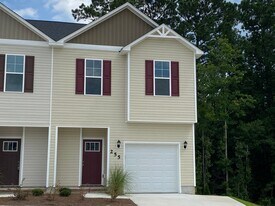 255 Shallowbag Bay Ln in Jacksonville, NC - Building Photo