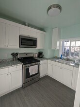 2158 Balboa Ave, Unit 2158a Balboa in San Diego, CA - Foto de edificio - Building Photo